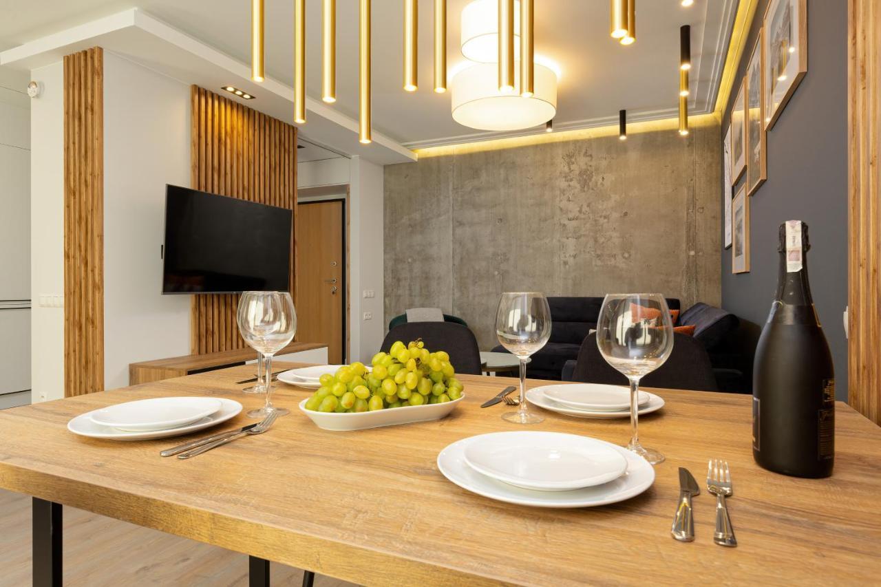 Apartment Forest Club Kabaty By Renters Prestige วอร์ซอ ภายนอก รูปภาพ